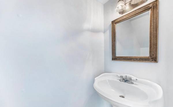 $287,900 🏠Waldorf Beautiful TownHome Available 287.9k!!!🔐 (baltimore)63611884753027124