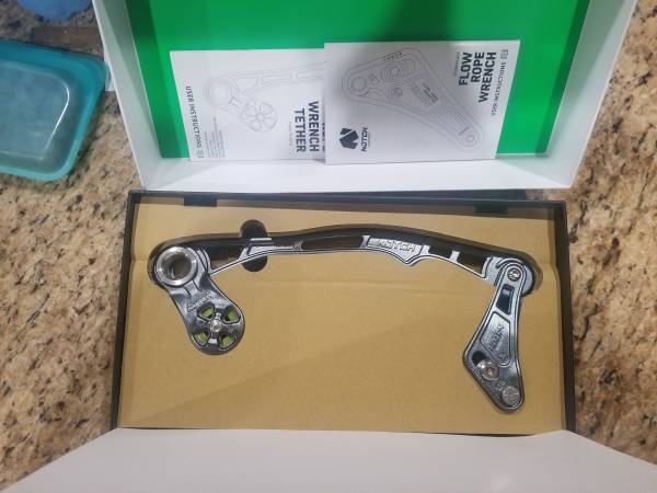 Notch Fusion Flow Rope Wrench Tether combo 1