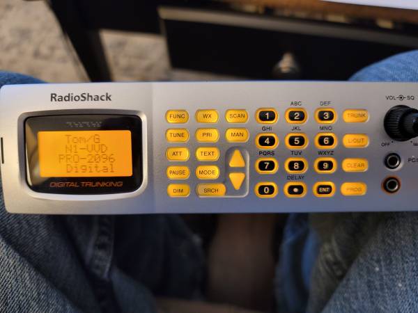 RADIO SHACK PRO-2096 1