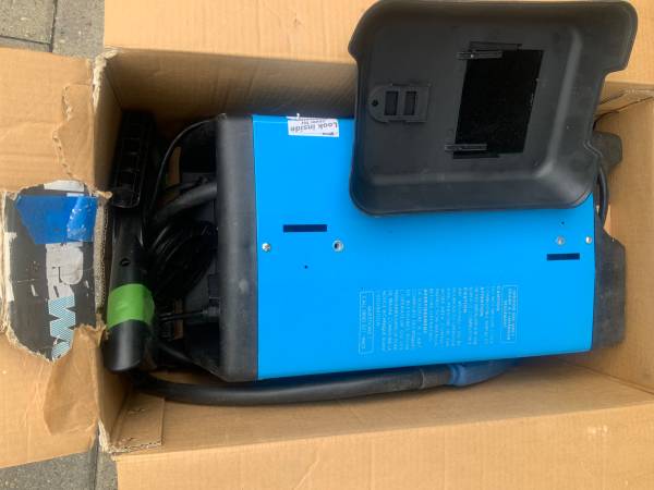 Wire feed welder 1