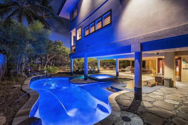 $11 / 4br - Luxury Beachfront Home w/ Pool, Spa, AC & Stunning Sunset Views at Mermaid Cove (Kailua Kona)63939663922435121