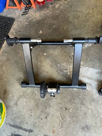 Bicycle trainer 1