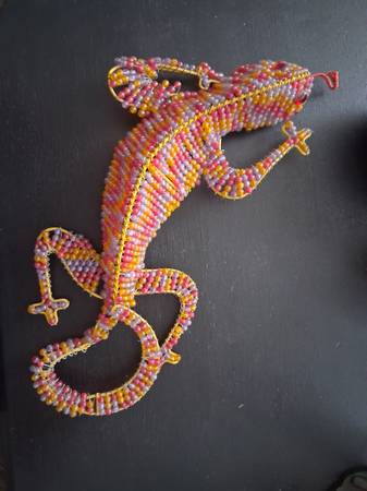 Beaded Lizard Wall Deco 1