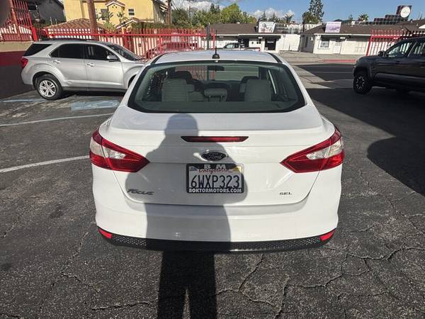 2012 Ford Focus SEL - $5.98863441143788289123