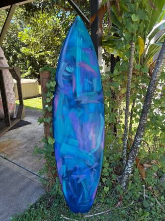 Surfboard 5’7” Pyzel shadow 1