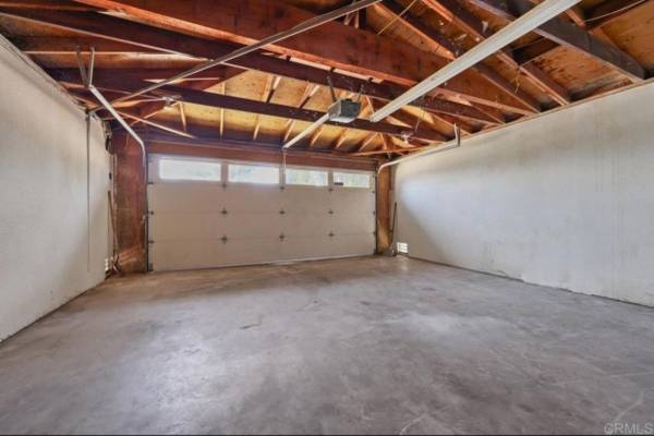 Garage for rent 1
