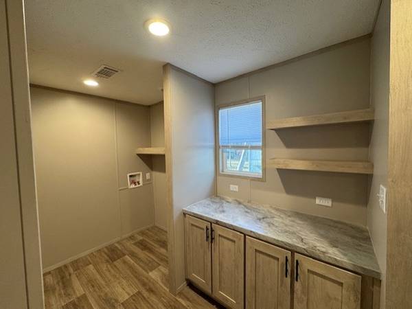 $1,929 / 3br - 1152ft2 - Gainesville's charm: Perfect 3 bed, 2 bath in a coveted area. (Gainesville)63822864718723124