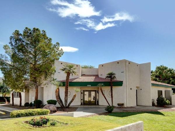 $1,200 / 2br - 971ft2 - Acceso a la autopista, 2 habitaciones, Las Vegas NV (5055 E. Charleston Blvd., Las Vegas, NV)63859501558531123