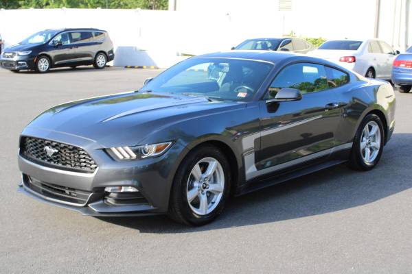 2017 Ford Mustang V6 ****Financiamos a todos! **** - $15,750 (+ Premier Automotive)63616179014915123