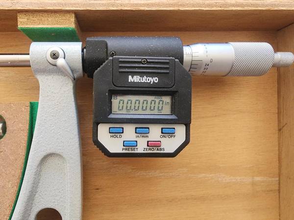 340-713 - Mitutoyo Micrometers Digital 1