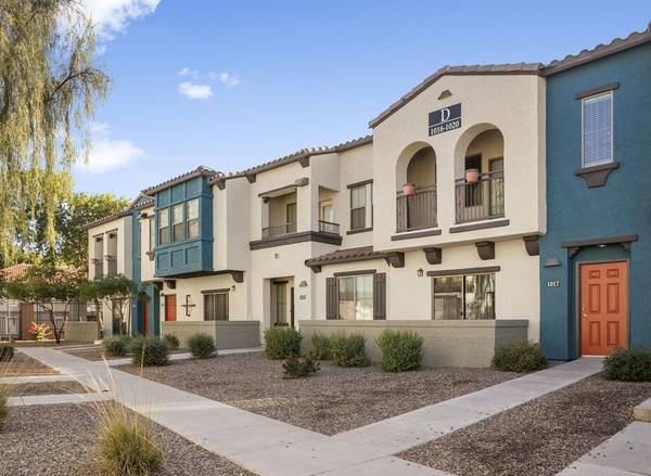 $2,278 / 3br - 1361ft2 - Microwave, Attached Garages, Availability 24 Hours, Disposal (Tempe, AZ)64047708224002120