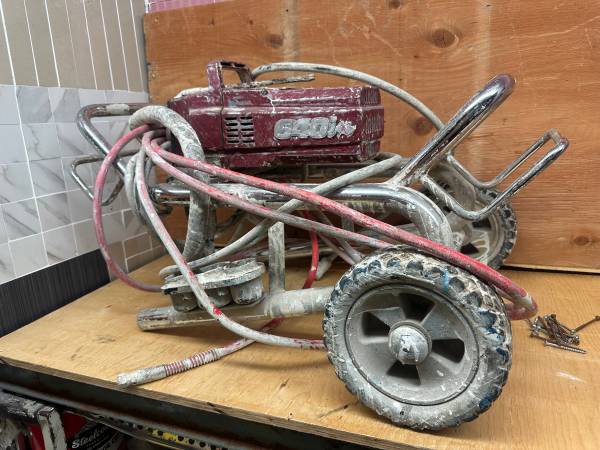 Titan 640 i sprayer 1