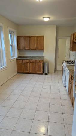 Alquiler de habitación por $1,050 en apartamento tipo Brownstone en Washington Square, ¡sin comisión de corredor!63856228976387123