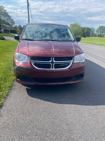 2017 Grand Caravan - $8,000 (Lebanon)63477801954435121