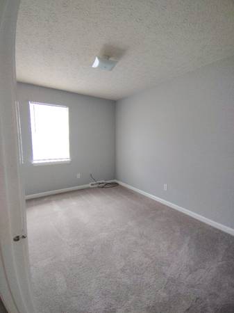 $1125.00 / 2br - 948ft2 - Charming Timberlake Area 2 Bed Townhouse in Lynchburg | Available now63851966850179122
