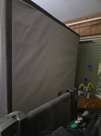 Box Spring - Queen 1