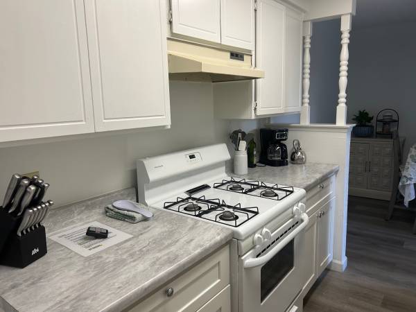 $1,680 / 2br - 1050ft2 - Large 2/bd 2bath 2 Car Garage (Visalia)63809838311425121