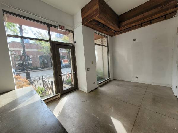 $1,000 / 225ft2 - Small office space available at 1414 N. Wells! All utils included (Old Town)63899124317954124