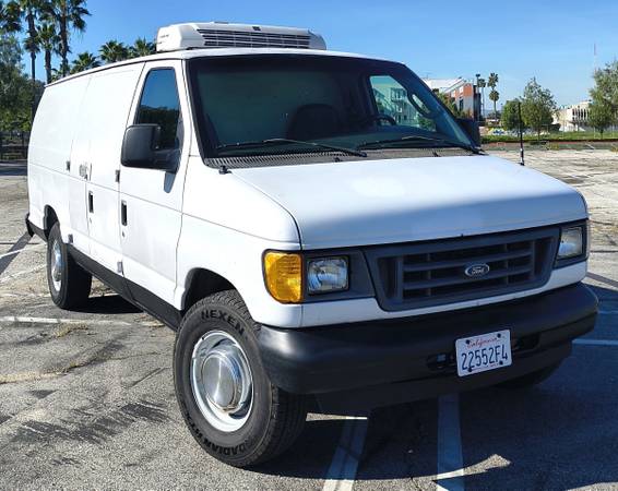 Ford Econoline E350 Super Duty Refrigerated Van 1