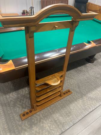 Wall Mounted Pool Cue Holder  + Six Crappy Cues 1