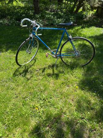 Bicicleta para adulto Schwinn de 10 velocidades - $35 (Bay View)63471070878337120