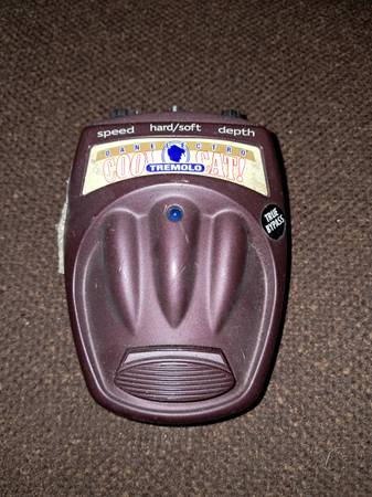 Danelectro Cool Cat Tremolo Pedal 1