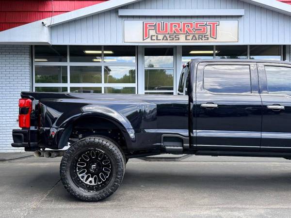 2023 Ford F-450 Super Duty - Photo 11