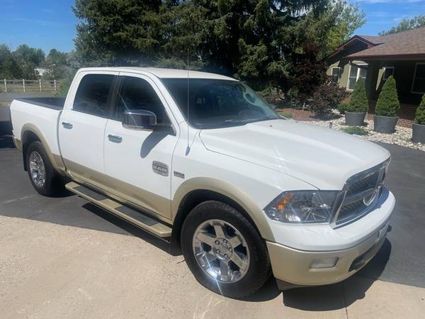 2011 RAM 1500 4WD Crew