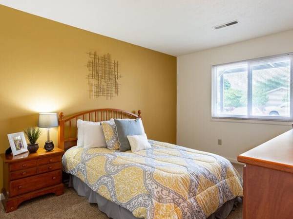 $1,055 / 2br - 870ft2 - 🛁 Jasper = Doble el baño, ¡doble victoria! (2609 Bow Court, South Bend, IN)63665894685187122