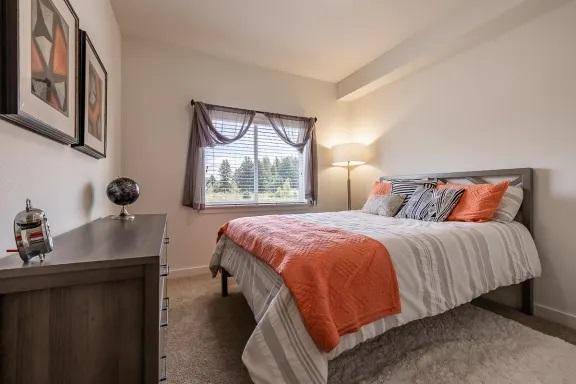 $2,292 / 3br - 1079ft2 - Abundant counter space, 24-hr secure package storage (Lacey)63870756253699124