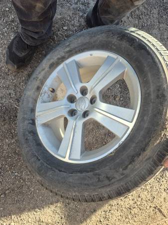 Subaru Forester wheel and tire 1
