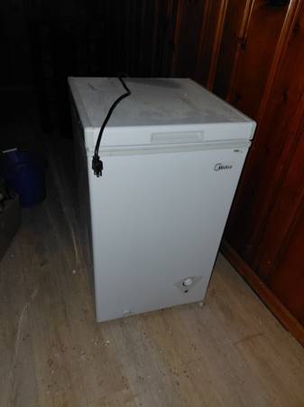 Upright freezer 1