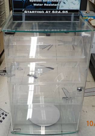 Rotating Revolving Watch or Jewelry Display Case Counter 1