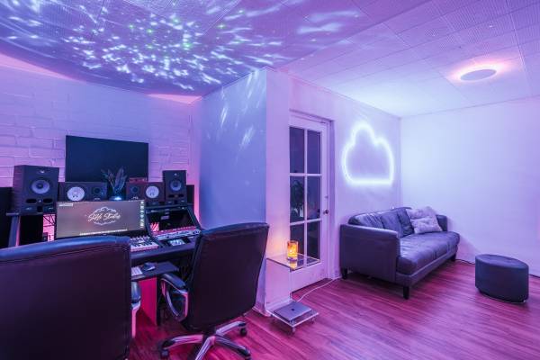 PRIVATE RECORDING/PRODUCTION STUDIO — WEST HOLLYWOOD 1