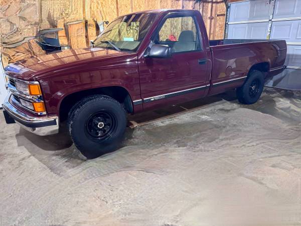 22 mpg's RUST FREE - LOW MILES 1998-CHEVROLET SILVERADO , 8FT BED 1