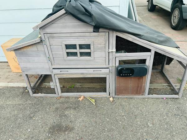 Yard sale photo
