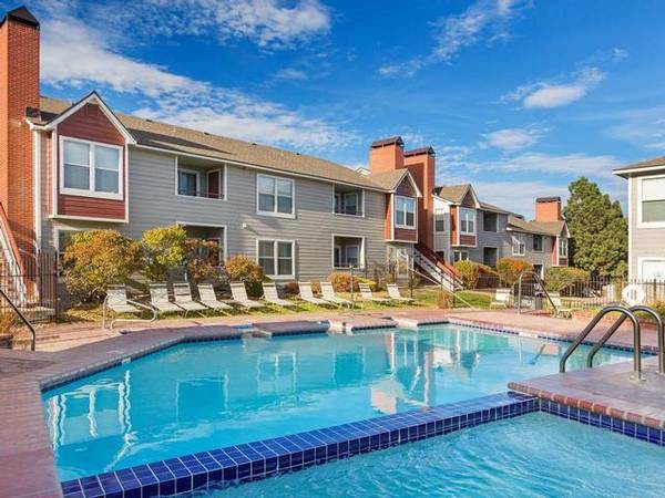 $1,185 / 1br - 740ft2 - Garden, Free Clubhouse Use for Community-wide Functions, Garage (Colorado Springs, Colorado 80906)63686709643395122