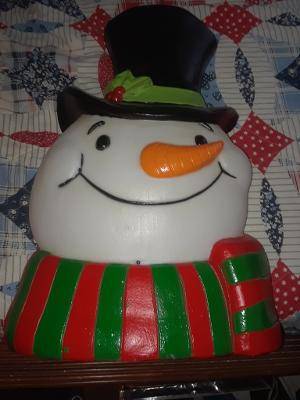 Blowmold Lighted Snowman Face  Motion Sound activated Display 1