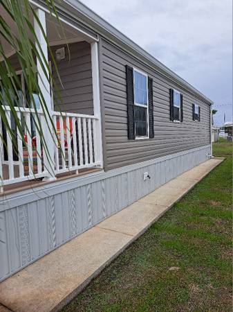 $47,000 / 1br - Fully Furnished 2010 1 bed, 1 bath Park Model (Frostproof)64149646437891121