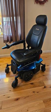 Pride Jazzy Air 2 Elevating Electric Mobility / Wheelchair 1