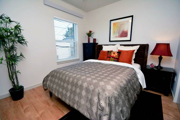 $1,425 / 1br - ¡Nos encantaría darte la bienvenida a tu nuevo hogar! ¡Recorre Richmond Flats! (SE Portland, SE Division, Caruthers)63672547457667123
