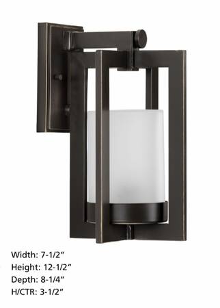 Progress Lighting Wall Lanterns/Sconces (4) 1