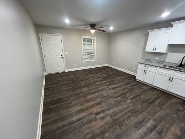 $1,350 / 2br - 2 Bed 1 Bath Apartment $1350 BRAND NEW (Carthage)63680375512705123
