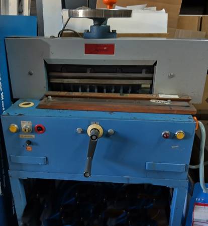 Imperial 18" semi automatic paper cutter 1