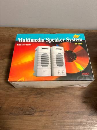 Multimedia Speaker System 1