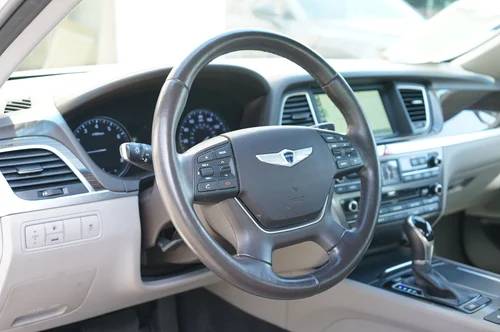 Reduced - 2015 Hyundai Genesis 3.8 - $13,500 (edmonds)63470610502913122
