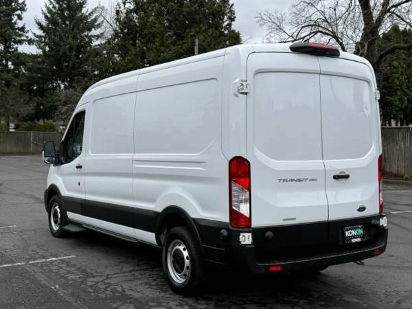 2020 Ford Transit 250 - Photo 5