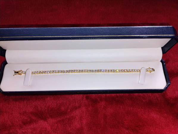 “SPARKLING” RHINESTONE TENNIS BRACLET 1