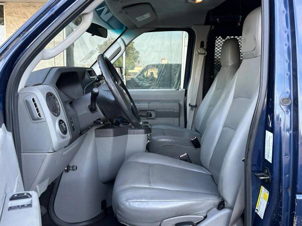 2013 Ford E350 Super Duty - Photo 14