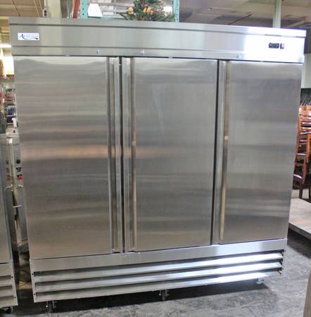 Restaurant Auction, New Avantco Refrigerator, Hobart Buffalo Chopper 1